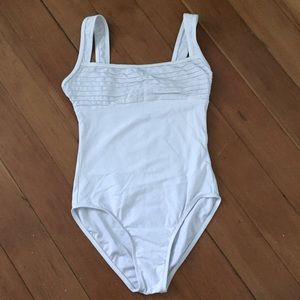 WearMoi white leotard